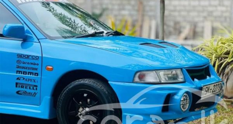 MITSUBISHI LANCER CK2 2001