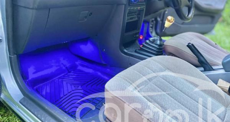 NISSAN SUNNY FB13 1992