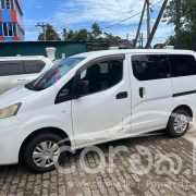 NISSAN NV200 2011