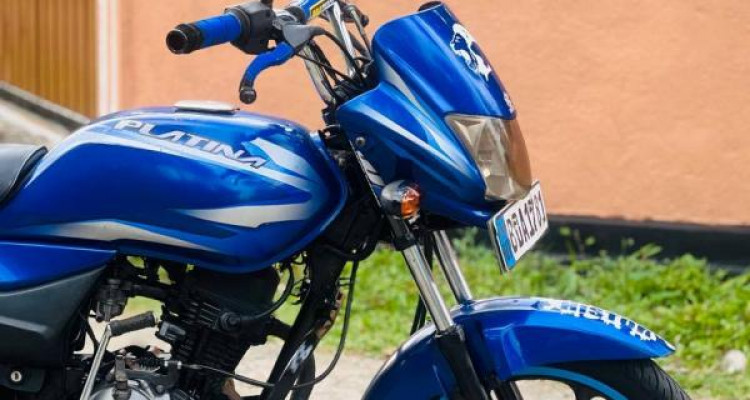 BAJAJ PLATINA 2016