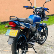 BAJAJ PLATINA 2016