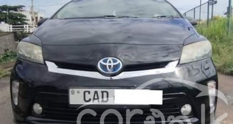 TOYOTA PRIUS S TOURING 2012