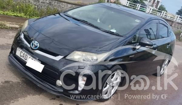 TOYOTA PRIUS S TOURING 2012