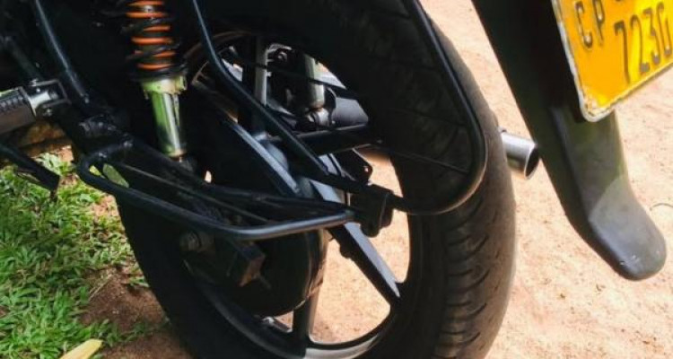BAJAJ DISCOVER 135 2007
