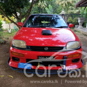 MAZDA FAMILIA 323 1995