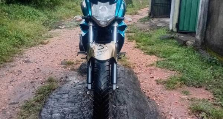 YAMAHA FZ 2017