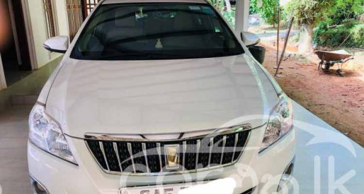 TOYOTA PREMIO 2014