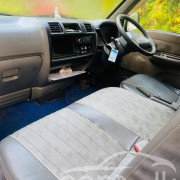 NISSAN VANETTE 2002