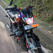 BAJAJ CT100 2023