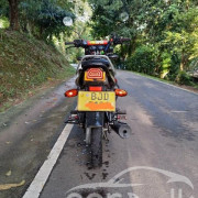 BAJAJ CT100 2023
