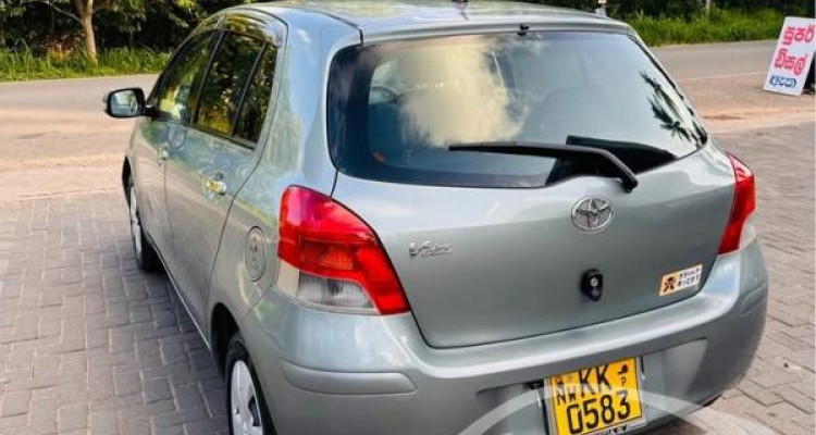 TOYOTA VITZ 2007