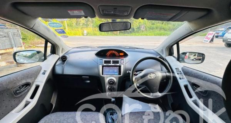 TOYOTA VITZ 2007