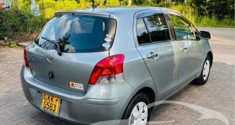 TOYOTA VITZ 2007