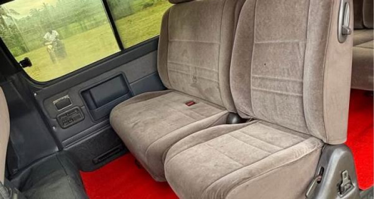 TOYOTA HIACE LH103 1994