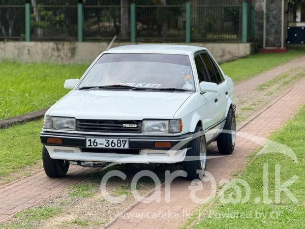 MAZDA FAMILIA 1986
