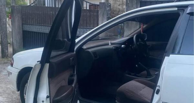 TOYOTA CARINA AT192 1994
