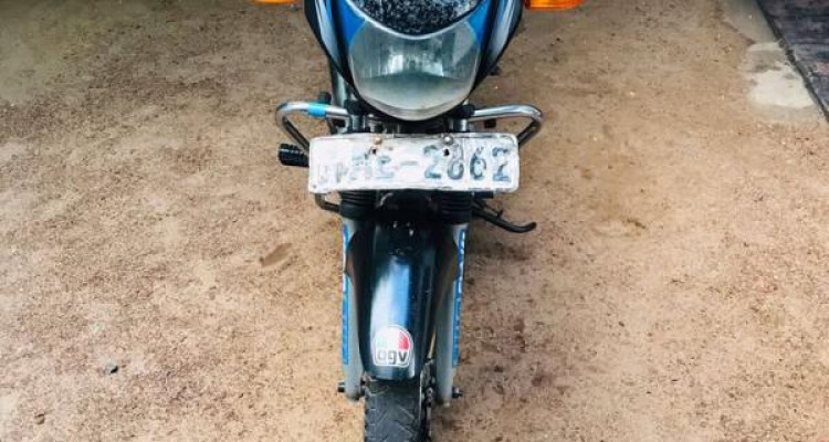 BAJAJ CT100 2005