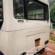 EICHER MOTOR COACH 2005
