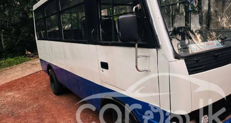 EICHER MOTOR COACH 2005