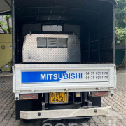 MITSUBISHI CANTER CREW CAB 2005