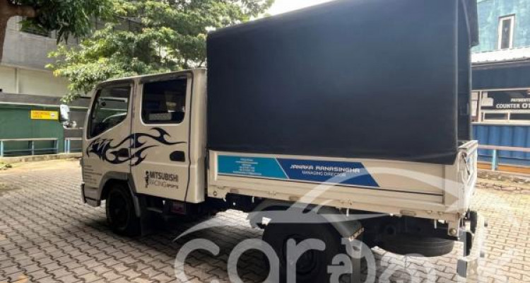 MITSUBISHI CANTER CREW CAB 2005