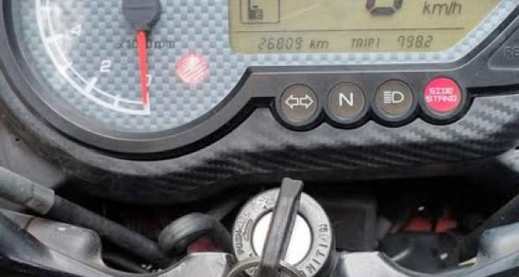 BAJAJ PULSAR 150 2013