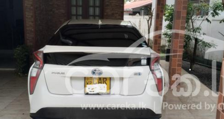 TOYOTA PRIUS 2016