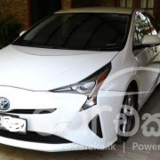 TOYOTA PRIUS 2016