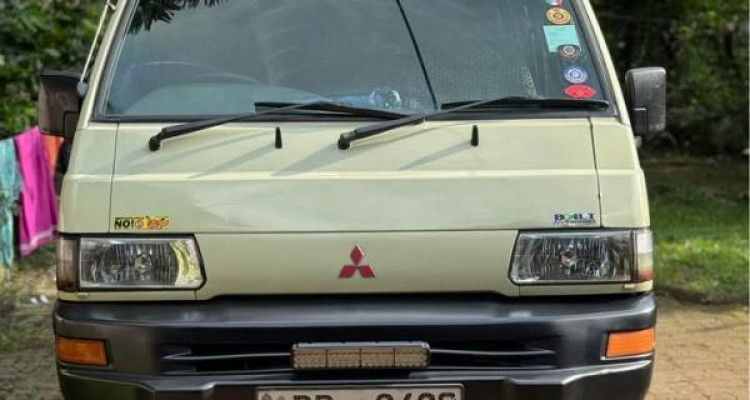 MITSUBISHI DELICA PO5 2010