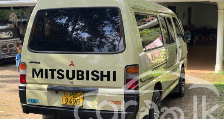 MITSUBISHI DELICA PO5 2010
