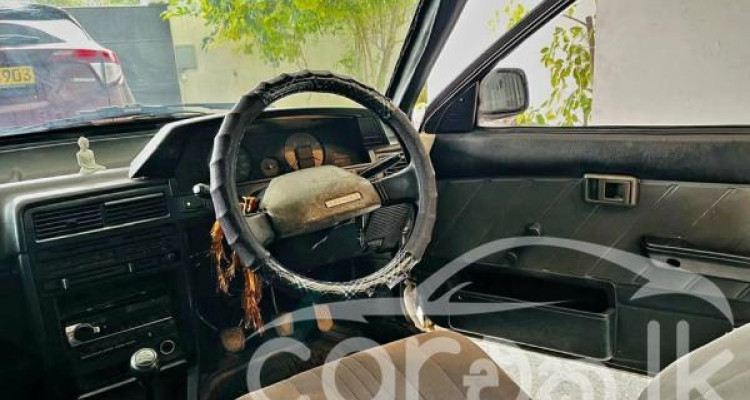 TOYOTA COROLLA II 1988