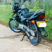 BAJAJ CT100 2009