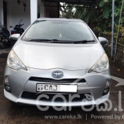 TOYOTA AQUA 2012
