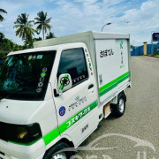 MITSUBISHI MINICAB 2006