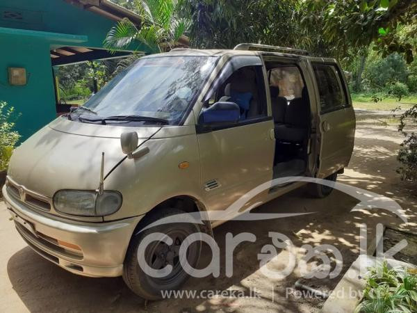 NISSAN SERENA 1996