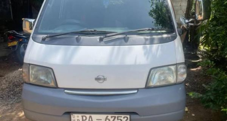 NISSAN VANETTE 2000