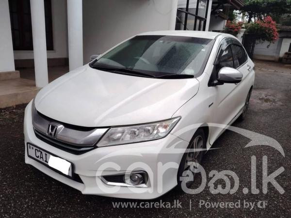 HONDA GRACE 2015