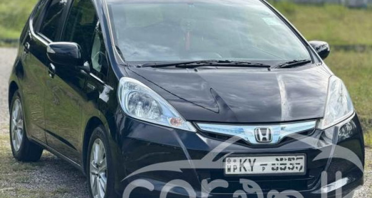 HONDA FIT GP1 2013