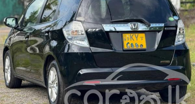 HONDA FIT GP1 2013