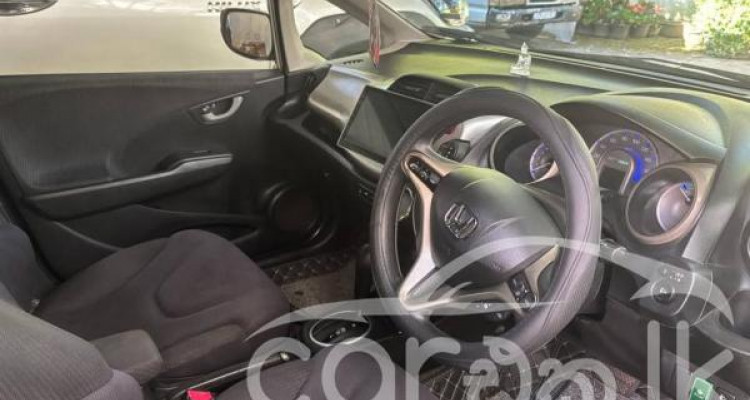 HONDA FIT GP1 2011