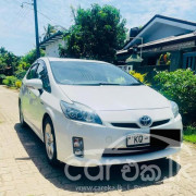 TOYOTA PRIUS 2010