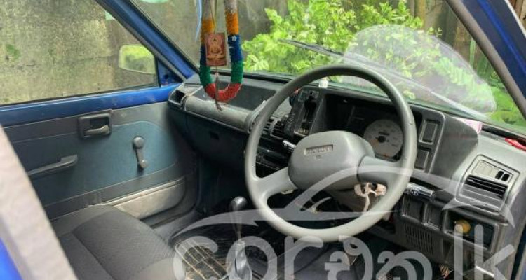 SUZUKI MARUTI 800 2005