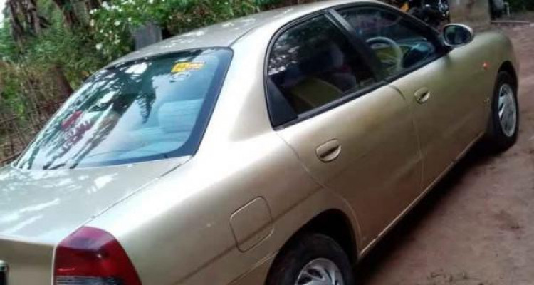 DAEWOO NUBIRA 2000