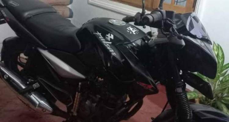 BAJAJ PULSAR 135 2011