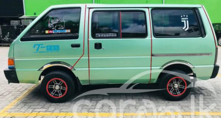 NISSAN VANETTE 1989