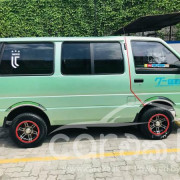 NISSAN VANETTE 1989