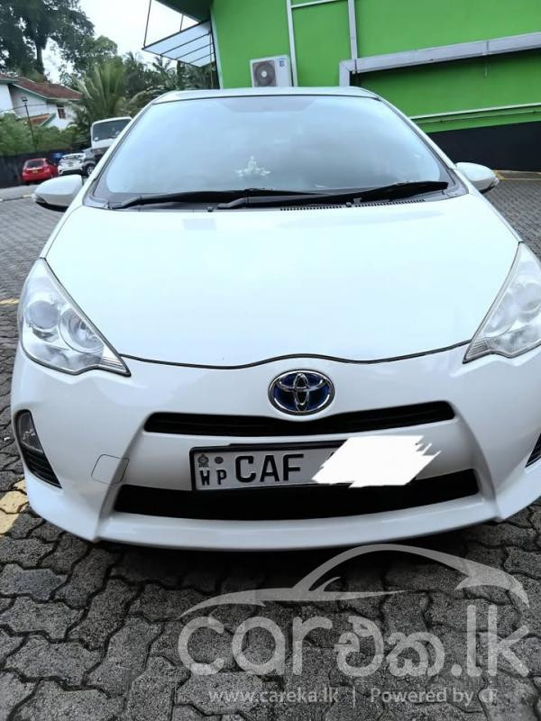 TOYOTA AQUA 2014