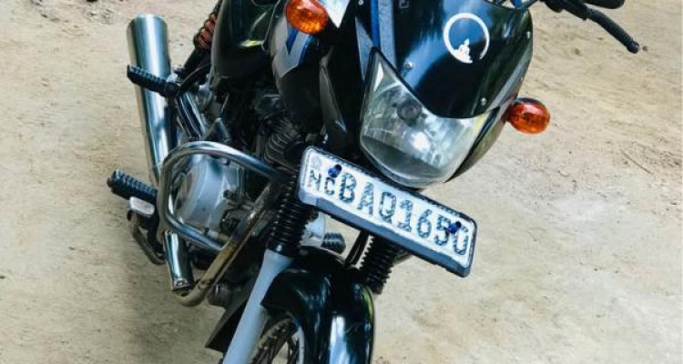 BAJAJ CT100 2013
