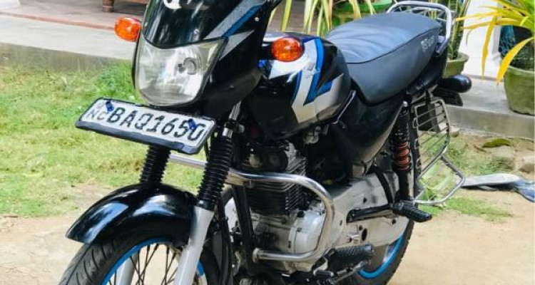 BAJAJ CT100 2013