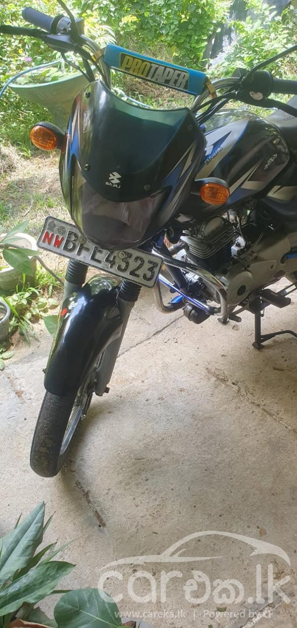 BAJAJ CT100 2017